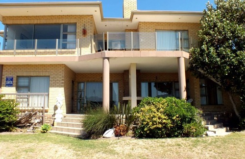 Kleinmond Appartement | KINGKLIP 2 - 2bedr/2bathr apartment, BBQ, near shopping center and main beach