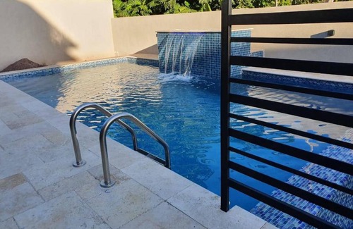 Eastwood Park Maison | Kingston City View Vacation Stay 2