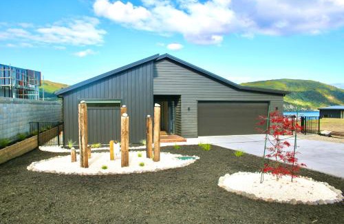 Kinloch Maison | Kinloch Lake View
