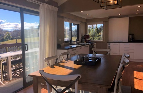 Kinloch Maison | Base: 6 Extra: $30 8 Kenrigg Road