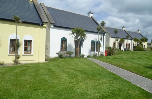 Kinsale Appartement | Kinsale No 6 - sleeps 8 guests in 4 bedrooms