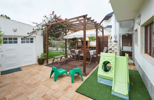 Ericeira Maison | KISS FLOWER HOUSE, le choix idéal pour des vacances en famille près de la plage