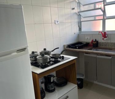 Jardim Virginia Appartement | Kit net completa na Praia da Enseada