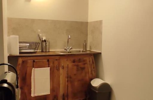 Mezieres-sur-Seine Appartement | kitchenette