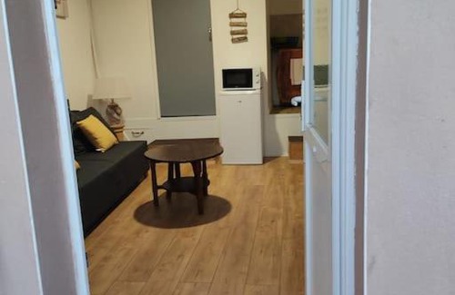 Mezieres-sur-Seine Appartement | kitchenette