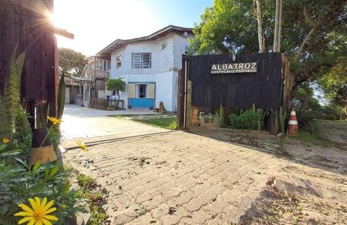 Arroio Maison | Kitnet Albatroz Hospedaria- Lagoa da Ibiraquera