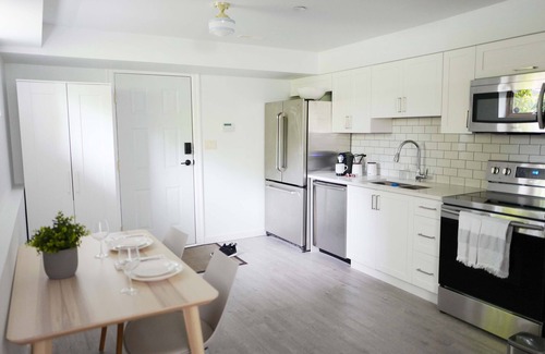Kitsilano Appartement | Kitsilano Modern Comfort - Spacious 1 bedroom in quiet tree lined neighbourhood