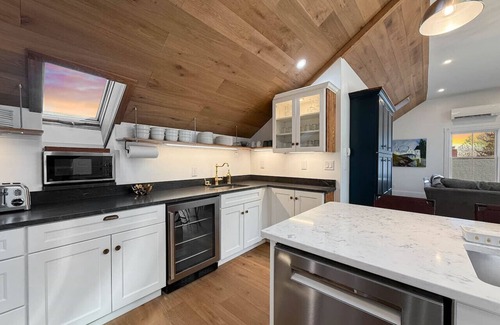 Kittery Maison | Kittery Cove | Luxe, Views, Walk to Portsmouth