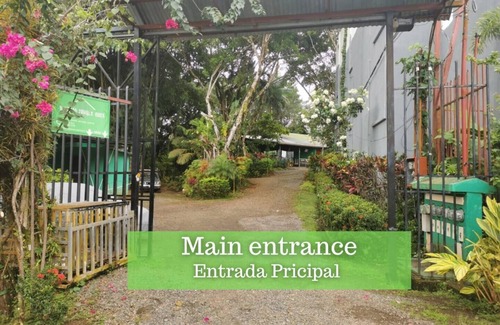Manuel Antonio Appartement | KIWI Apartment W/Garden at MANUEL ANTONIO/4 People/Fully Equipped Kitchen