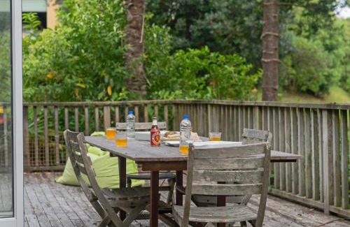Onemana Maison | Kiwi Charmer - Onemana Holiday Home