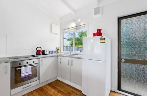 Red Beach Maison | Kiwi to its Core, Bach Perfect WiFi Netflix