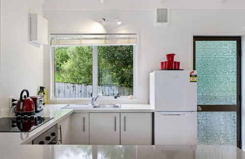 Red Beach Maison | Kiwi to its Core, Bach Perfect WiFi Netflix