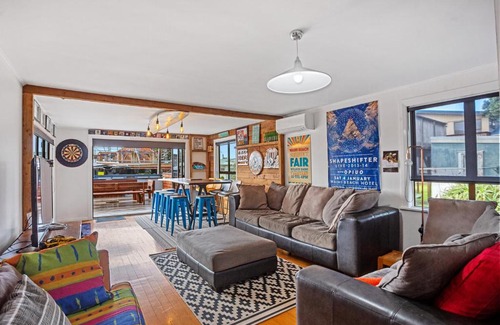 Waihi Beach Maison | Kiwiana Bach - Waihi Beach Holiday Home