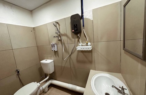 Downtown Kota Kinabalu Hôtel | KK Uptown Hostel & Backpackers
