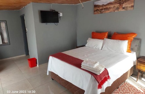 Secunda Maison | kkk guesthouse