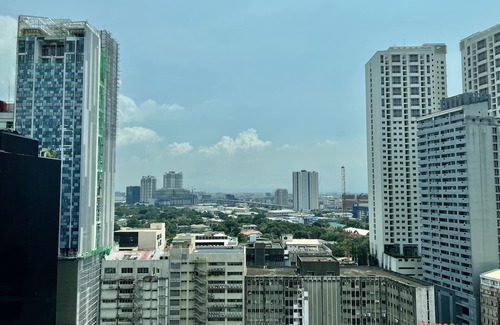 San Lorenzo Copropriété | KL Tower - Clean & Cozy 1BR Unit near Greenbelt Mall Makati City