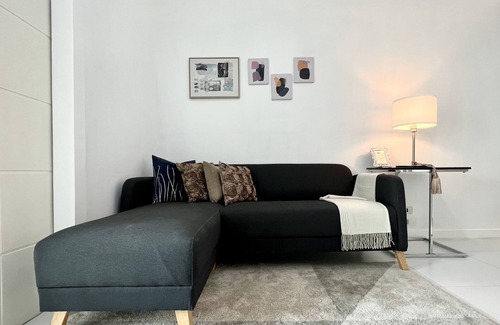 San Lorenzo Copropriété | KL Tower - Clean & Cozy 1BR Unit near Greenbelt Mall Makati City