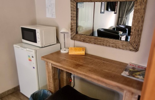 Emalahleni Maison | Klein Bosveld Guesthouse