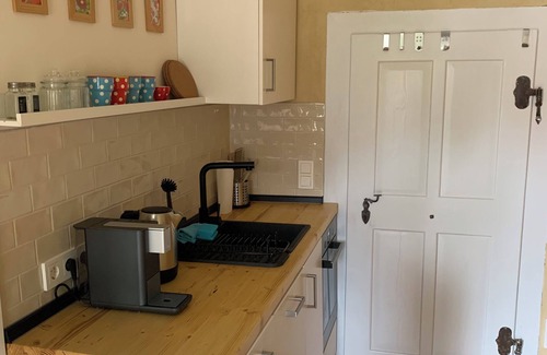 Schmira Appartement | Kleines Ferienappartment in Erfurt-schmira