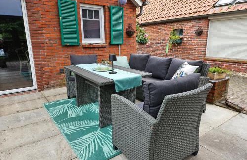 Uplengen Maison | Kleines Ferienhaus Luettje Backhuus 35516