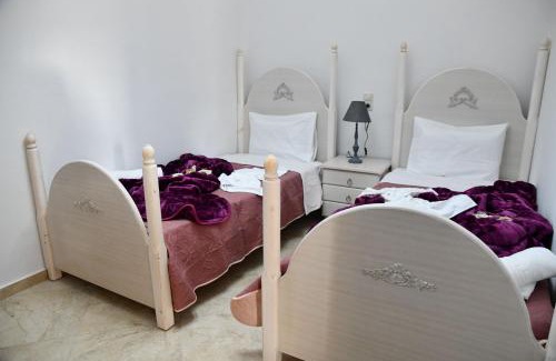 Kamilari Appartement | Kleopatra Deluxe Apt with priavte Jacuzzi