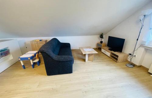 Sinzenich Appartement | Klimatisierte Ferienwohnung in Seenähe