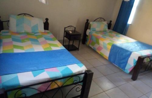 Mombasa Lit Et Petit-Déjeuner | KMA APARTMENTs Gs