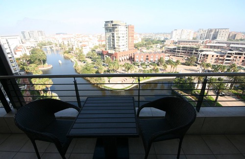 Century City Appartement | Knightsbridge 902E by CTHA