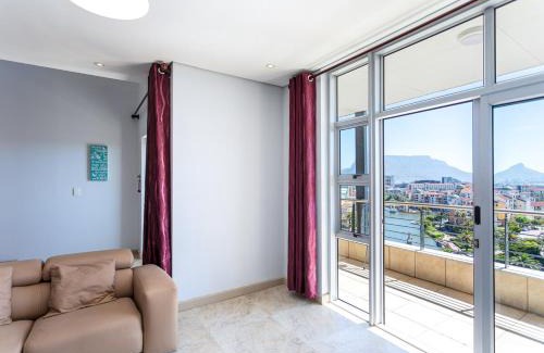 Century City Appartement | Knightsbridge 902E by CTHA
