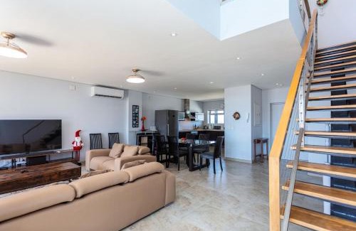 Century City Appartement | Knightsbridge 902E by CTHA