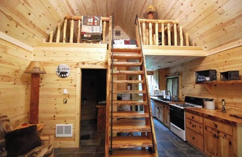 Ashford Cabine | *Knot A Care Cabin* a Rustic Retreat!