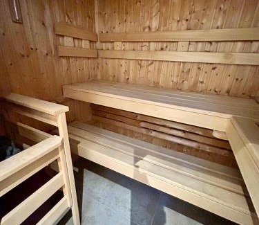 Herschbach Maison | Knusperhäuschen mit Sauna