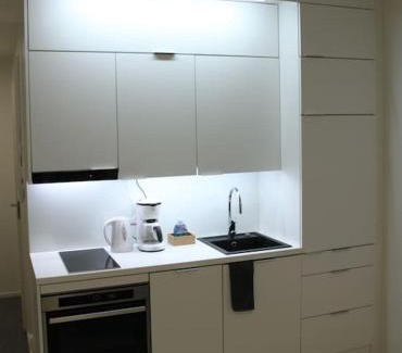 Etela-Kaarela Appartement | Kodikas hyvin varusteltu yksiö, autopaikalla