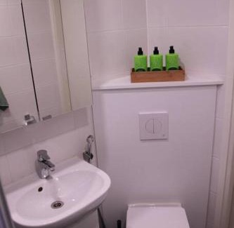 Etela-Kaarela Appartement | Kodikas hyvin varusteltu yksiö, autopaikalla