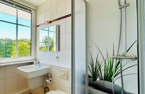 Wilkendorf Appartement | Koi Balkon-appartement Mitten im Grünen