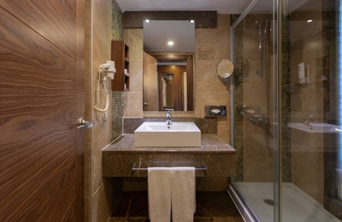 Kepez Hôtel | Kolin Hotel Spa & Convention Center