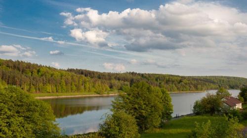 Bad Arolsen Appartement | Komfortable Ferienwohnung Mit Seeblick