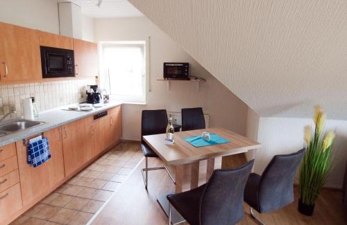 Bad Arolsen Appartement | Komfortable Ferienwohnung Mit Seeblick