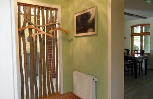 Kirch Mulsow Appartement | Komfortable Ferienwohnung "Vier Linden", ruhige dörfliche Lage, 20 min zur Küste