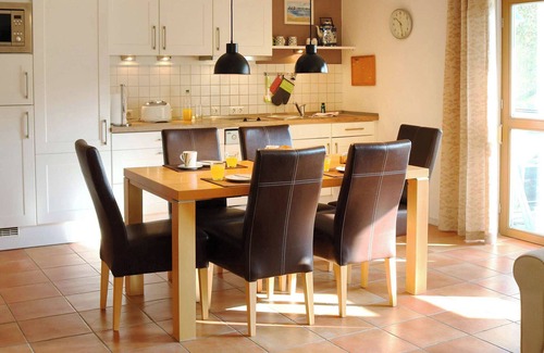 Neuensien Appartement | Komfortable Ferienwohnung mit Balkon - Ideal für den Familienurlaub auf Rügen!