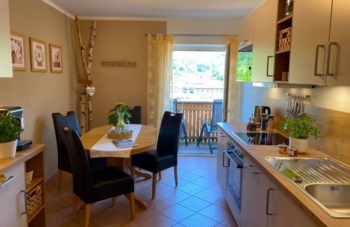 Bodenmais Appartement | Appartement confortable avec un très grand balcon avec des côtés nord, est et sud