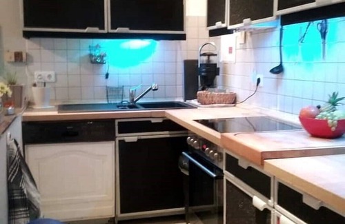 Aachen Appartement | Komfortable Wohnung Zentral zur City(5km) Eifel(10km) Belgien(2km)Holland(12km)