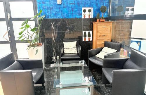 Erfurt Appartement | Komfortable XL Ferienwohnung für Familien und Gruppen bis 10 Pers - Erfurt City Hauptbahnhof - gratis Parkplatz - WLAN