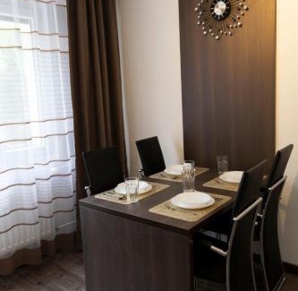 Komlo Appartement | Komló Szíve Apartman