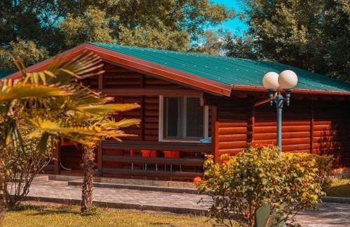 Sakës Chalet De Ski | Kompleksi Turistik Leonardo