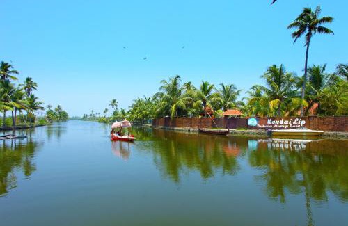 Ezhupunna Station Balnéaire | Kondai Lip Backwater Heritage Resort