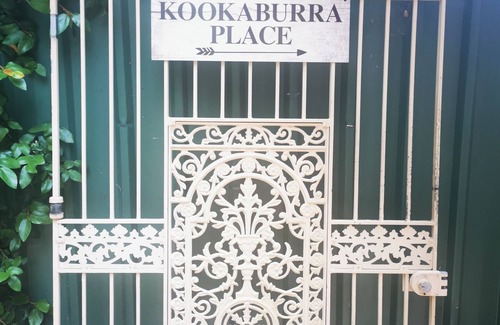 Thornleigh Maison | Kookaburra Place 2 BR, spacious, private, parking, Wi-Fi