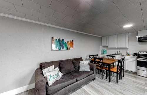 Laguna Beach Maison | Kool Breeze