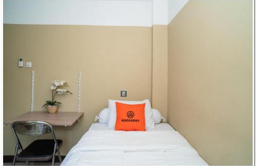 Old Jakarta Maison | KoolKost near Lokasari Square (Minimum Say 6 Nights)