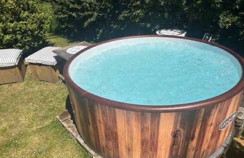 Fevik Maison | Koselig hus rett ved stranda,nydelig & ferierende!